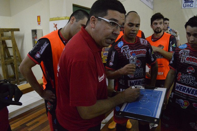 Técnico Sandro Colvero (1)