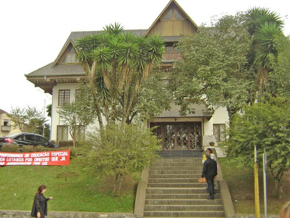 PROFESSORES - Foi assim que a Prefeitura recebeu os professores