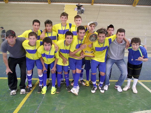 JEPS - Colégio Estadual Dr. Caetano Munhoz da Rocha - Campeão no Masculino A
