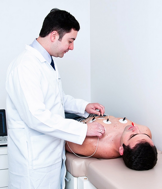 Médicos 2 - Dr. Fernando Montovani