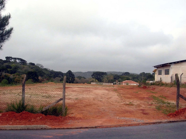Terreno que vai receber o Centro Esportivo na Campina