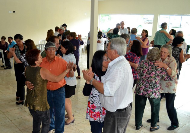 Grupo (1)