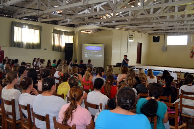 Educação (4)