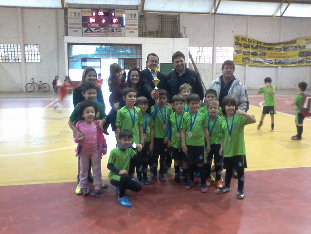 Juvenil - Coxa Kids Quitandinha, campeão no Sub-7