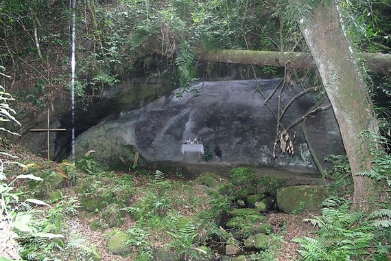 2ª rota - Gruta da Santa Emidia