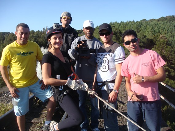 Filamgem da BAND SC_esporte radical na ponte da estrada de Vila Ruthes