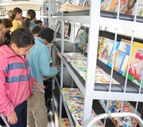 Onibus Biblioteca - 2009 (1)