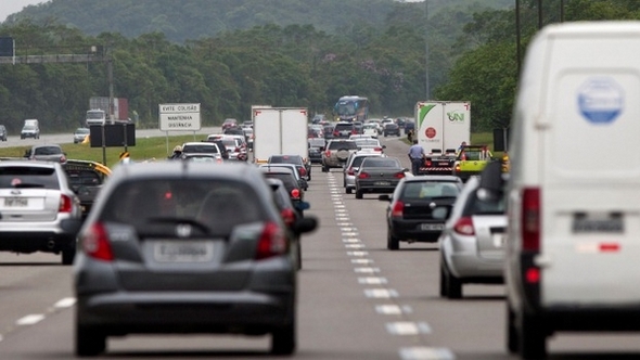 Ano Novo deve aumentar o número de veículos que trafegam pela BR 116