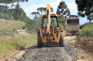 Obras - Empedramento Avencal de Baixo acesso Avencal de Cima (3)