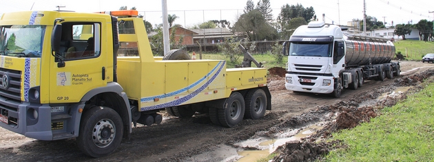 Caminhão atolado (11)
