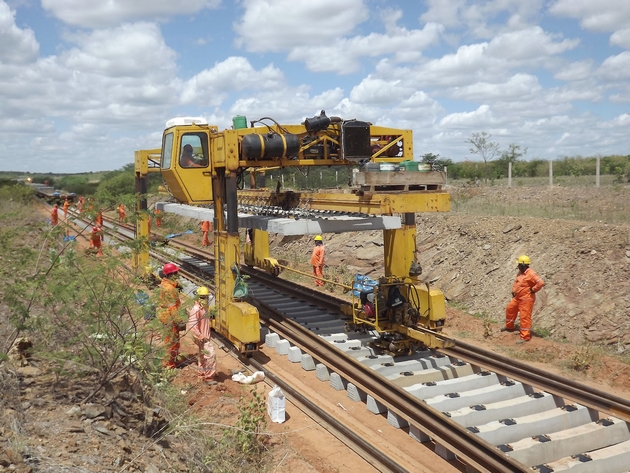Ferrovia - Construção