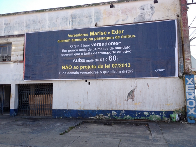 Outdoor taxa transporte público (1)