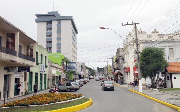Estacionamento - Rua XV de Novembro