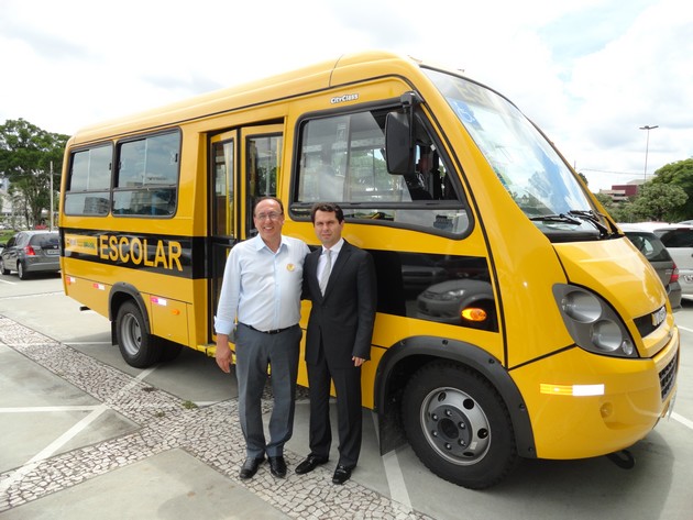Rio Negro recebe ônibus para transporte de alunos especiais (1)