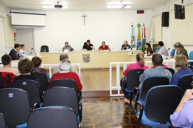 Sessão Câmara Mafra - Renúncia Joãozinho (2)