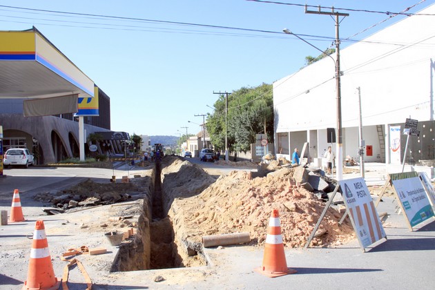 Esgoto - Felipe Schimdt (1)