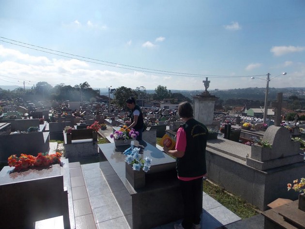 Vigilância Sanitária realiza ações nos cemitérios de Rio Negro (1)