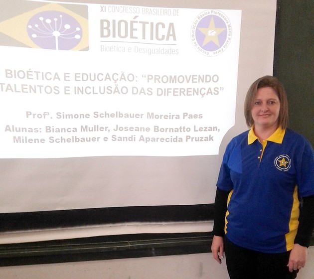 Simone Schelbauer Moreira Paes