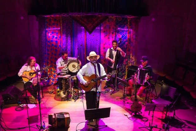 Rio Negro apresenta banda Viola Quebrada