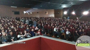 Público lota o Cineplus Emacite na estreia de Velozes e Furiosos 8 (4)