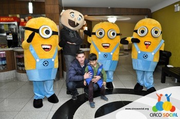 Minions e Gru no Cineplus Emacite no filme Meu Malvado Favorito 3 (104)