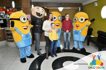 Minions e Gru no Cineplus Emacite no filme Meu Malvado Favorito 3 (106)