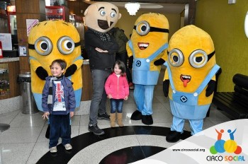Minions e Gru no Cineplus Emacite no filme Meu Malvado Favorito 3 (19)