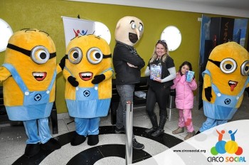 Minions e Gru no Cineplus Emacite no filme Meu Malvado Favorito 3 (2)