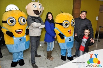 Minions e Gru no Cineplus Emacite no filme Meu Malvado Favorito 3 (2)