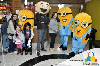 Minions e Gru no Cineplus Emacite no filme Meu Malvado Favorito 3 (25)
