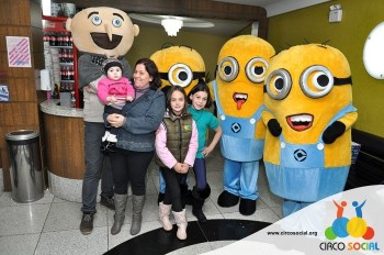 Minions e Gru no Cineplus Emacite no filme Meu Malvado Favorito 3 (25)