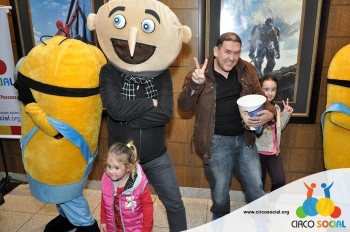 Minions e Gru no Cineplus Emacite no filme Meu Malvado Favorito 3 (33)
