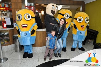 Minions e Gru no Cineplus Emacite no filme Meu Malvado Favorito 3 (39)
