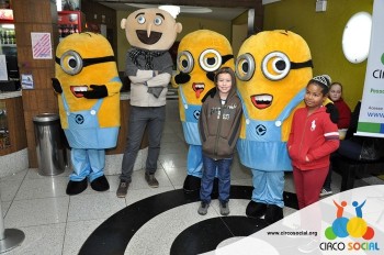 Minions e Gru no Cineplus Emacite no filme Meu Malvado Favorito 3 (58)