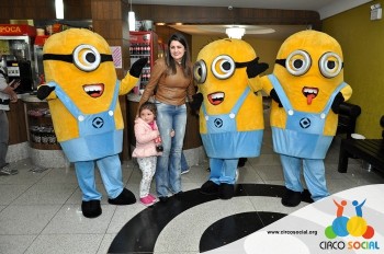 Minions e Gru no Cineplus Emacite no filme Meu Malvado Favorito 3 (88)