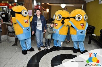 Minions e Gru no Cineplus Emacite no filme Meu Malvado Favorito 3 (89)