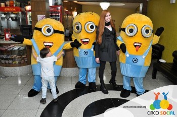 Minions e Gru no Cineplus Emacite no filme Meu Malvado Favorito 3 (90)