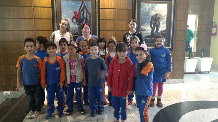 Alunos da escola João da Silva Machado visitam o Cineplus Emacite (1)