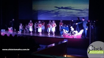 multishow_do_colégio_mafrense_no_cineplus_emacite_(16)