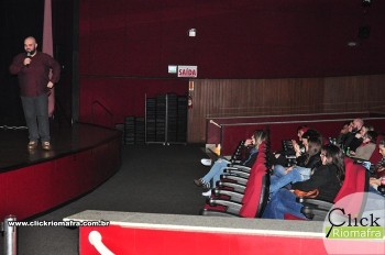 Cineplus Emacite inicia shows de comédia stand-up (14)