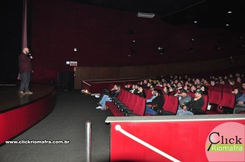 Cineplus Emacite inicia shows de comédia stand-up (15)