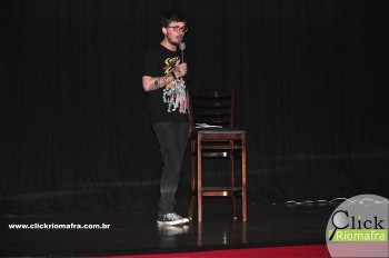 Cineplus Emacite inicia shows de comédia stand-up (7)
