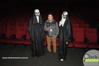Cineplus Emacite recebeu a visita de dois Valak´s (A Freira) Foto Click Riomafra (12)