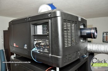 Conheça o antigo e o atual projetor do Cineplus Emacite (2)