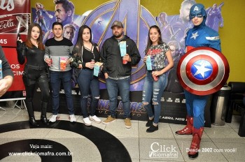 Distribuidora de Bebidas Pampas leva personagens do filme Vingadores ao Cineplus Emacite (1)
