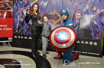 Distribuidora de Bebidas Pampas leva personagens do filme Vingadores ao Cineplus Emacite (10)