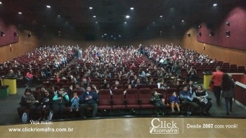 Distribuidora de Bebidas Pampas leva personagens do filme Vingadores ao Cineplus Emacite (115)