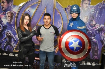 Distribuidora de Bebidas Pampas leva personagens do filme Vingadores ao Cineplus Emacite (122)