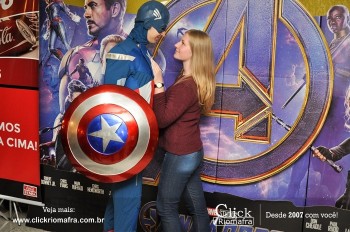 Distribuidora de Bebidas Pampas leva personagens do filme Vingadores ao Cineplus Emacite (131)