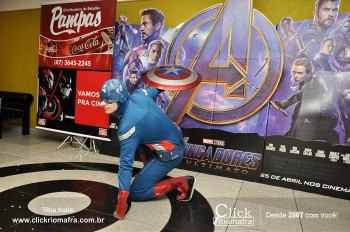 Distribuidora de Bebidas Pampas leva personagens do filme Vingadores ao Cineplus Emacite (133)